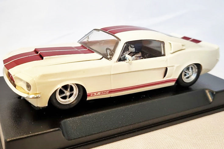 ThunderSlot Mustang GT350 Wimbledon White