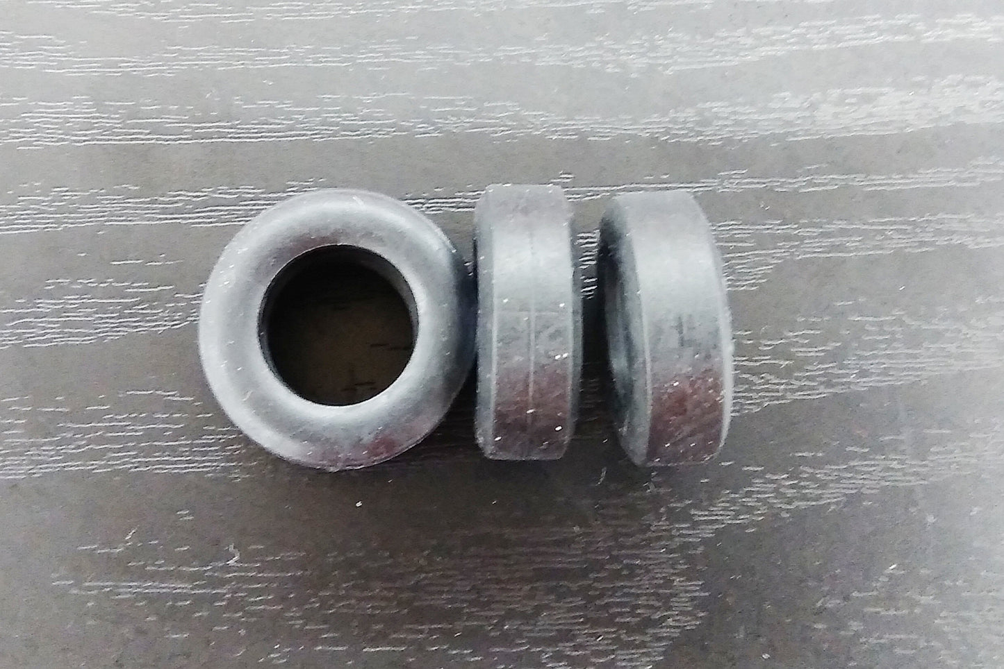 Sideways カミオン(トラック)用ハードタイヤ フロント用