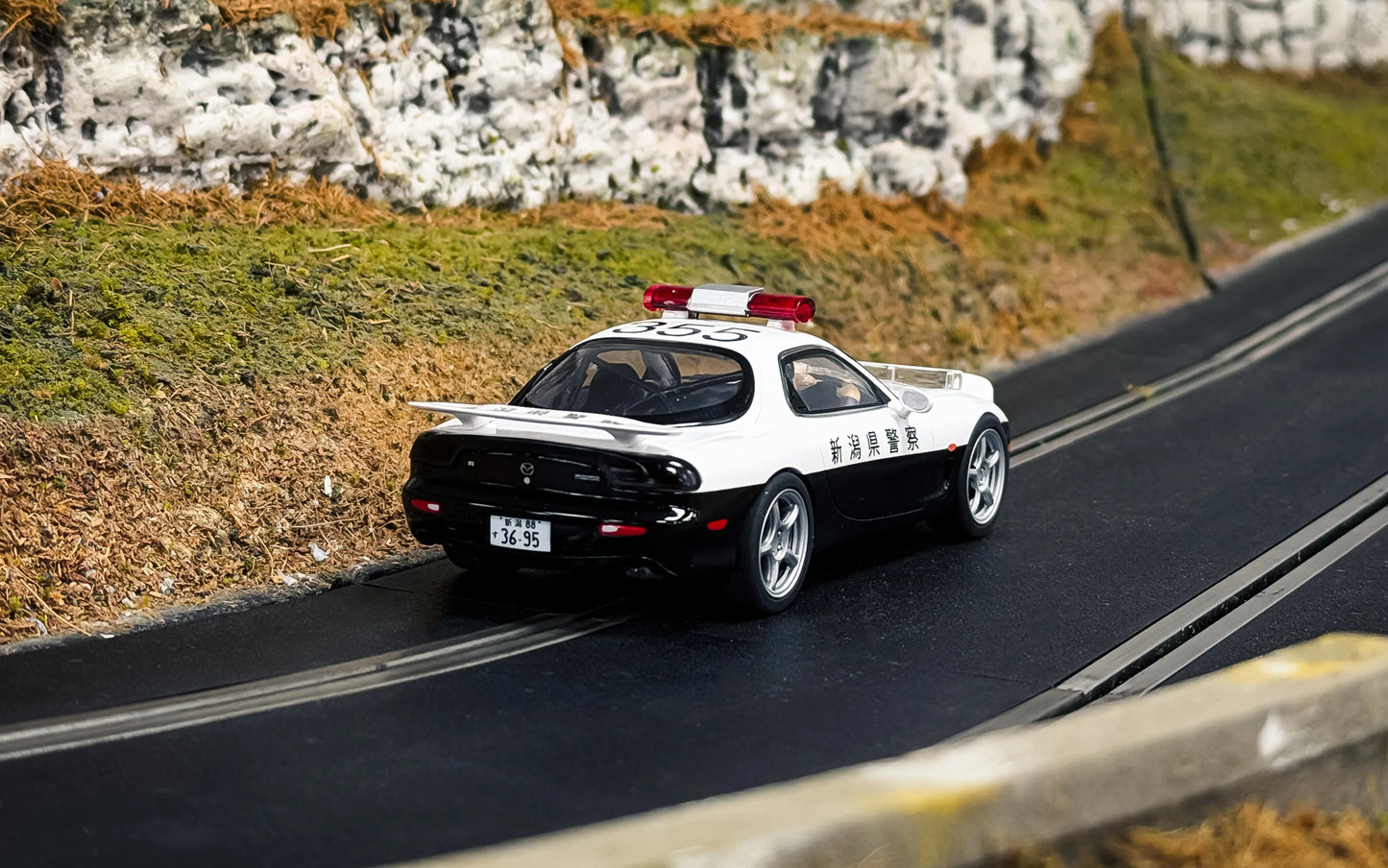 Scalextric C4681 Mazda RX7 FD Japanese Police