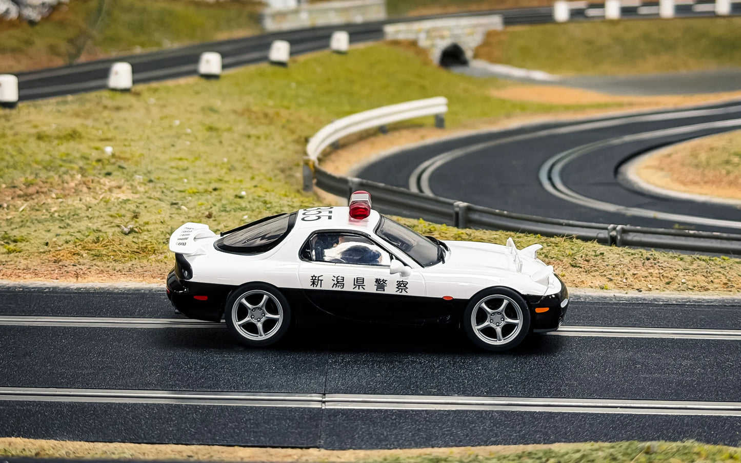 Scalextric C4681 Mazda RX7 FD Japanese Police