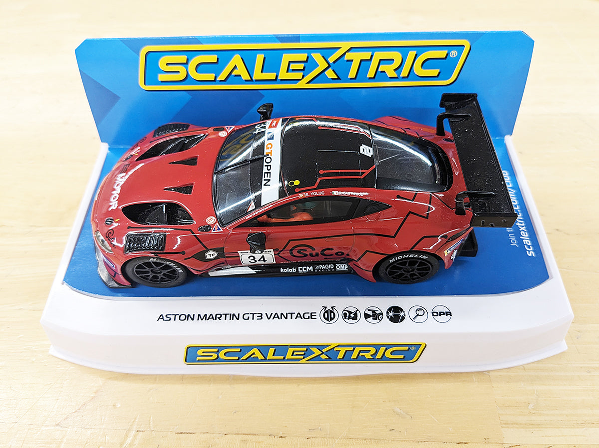 Scalextric Aston Martin GT3 Vantage 【USED】