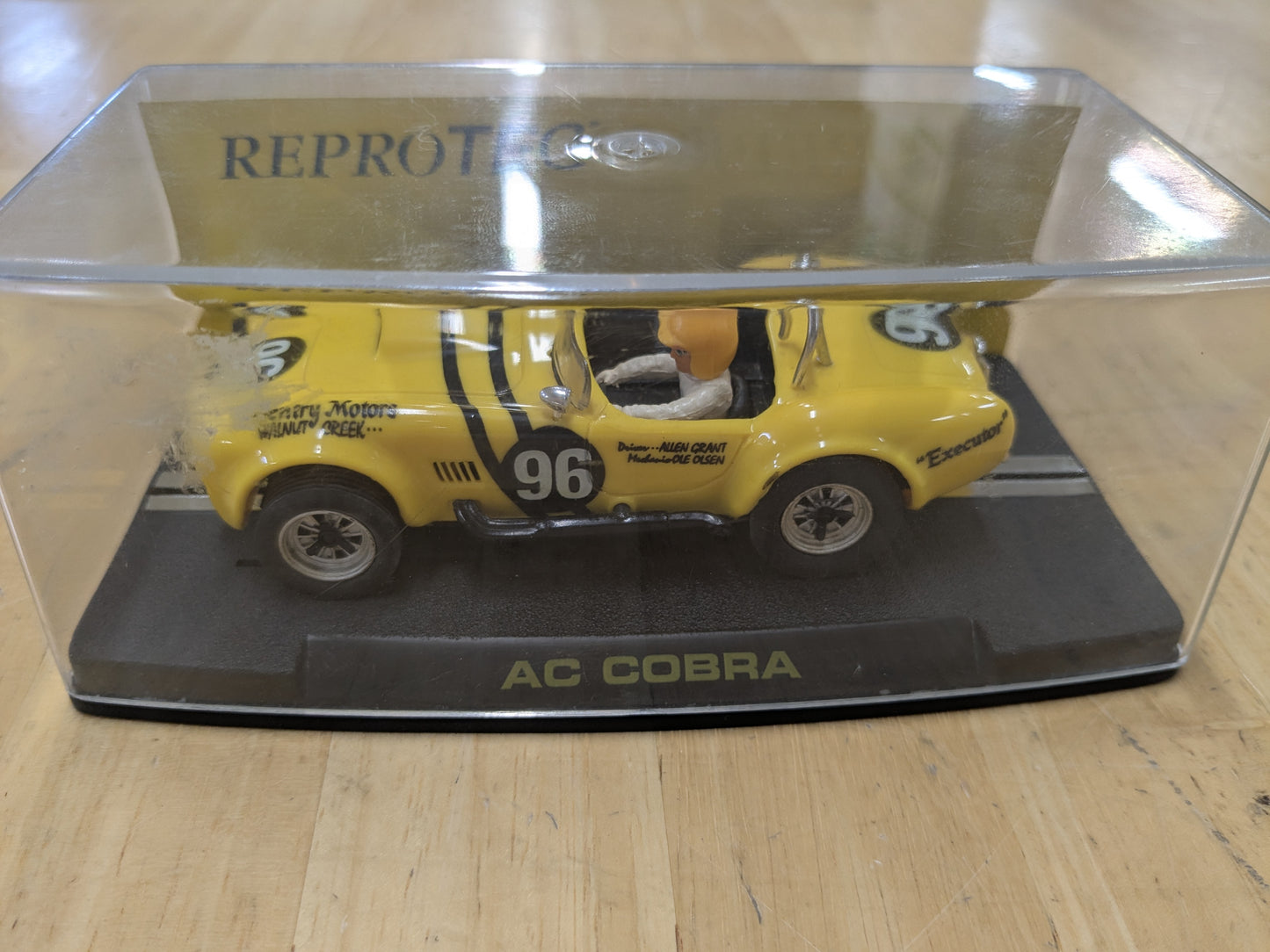 Reprotec AC Cobra #96 Yellow SP119